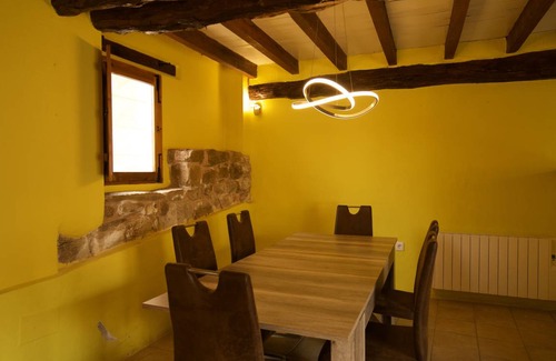 Alpuente Villa | 220 m² Villa ∙ 3 bedrooms ∙ 8 guests