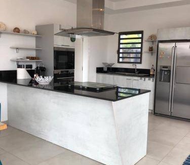 Cap Malheureux Villa | 220 m² Villa ∙ 4 bedrooms ∙ 8 guests