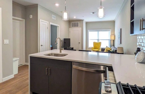 Dunellen Apartment | 221 Modern 1BR Apt Walk to NJT