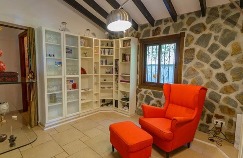 Sayalonga House | 224 m² House ∙ 4 bedrooms ∙ 8 guests