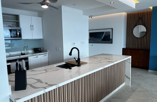 Playa Bonita Village Apartment | 22M Spectacular Penthouse New Design Oceanview