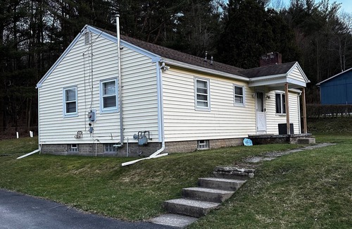 Olean House | 23 MILES TO ELLICOTTVILLE! The Cozy Hideaway - Pet Friendly!