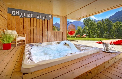 Le Grand-Bornand Ski Chalet | 230 m² Chalet ∙ 6 bedrooms ∙ 14 guests