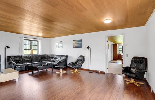 Hanstholm House | 230 m² Farmhouse ∙ 5 bedrooms ∙ 12 guests