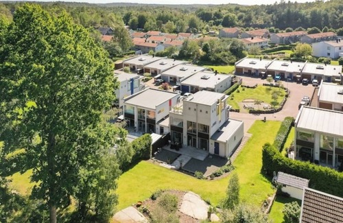Hovas House | 230 sqm cozy house near both sea and forest with Swimspa