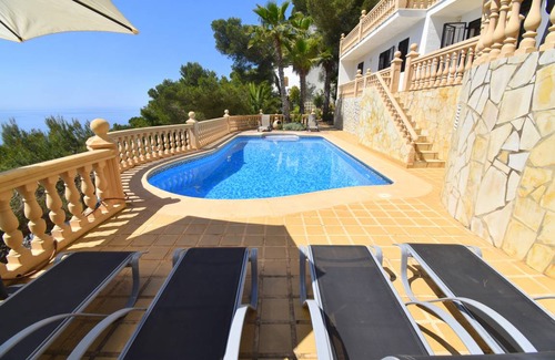 Cap de la Nau Ski Chalet | 234 m² Chalet ∙ 3 bedrooms ∙ 6 guests