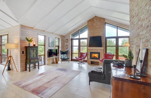Logstor House | 235 m² House ∙ 5 bedrooms ∙ 11 guests