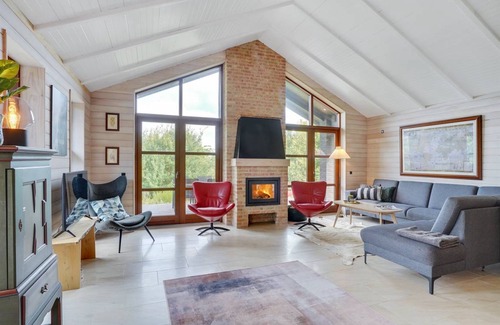 Logstor House | 235 m² House ∙ 5 bedrooms ∙ 11 guests