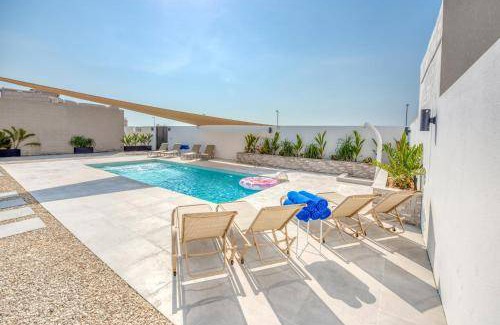 Jumeira 3 Villa | 235 m² Villa ∙ 4 bedrooms ∙ 8 guests