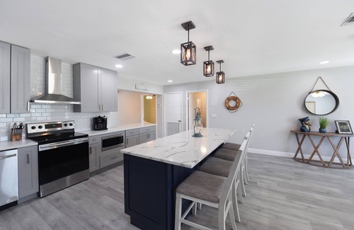 Lake Clarke Shores House | 2353 Managed By Brampton Park