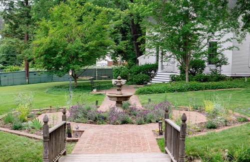 Grass Valley House | 239 m² House ∙ 3 bedrooms ∙ 12 guests