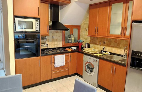 Duhur ash Shuwayr Apartment | 24/7 Elec - Pool - AC - WiFi - 2 Bedrooms Charming Duplex