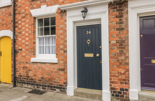 Stratford-upon-Avon Cottage | 24 COLLEGE LANE, family friendly in Stratford-Upon-Avon