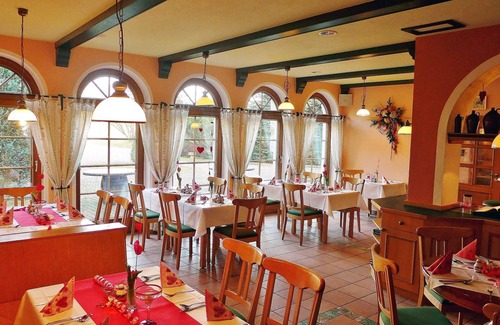Neuwiese House | 24 double rooms - Landhotel Neuwiese with traditional inn An der Mühle