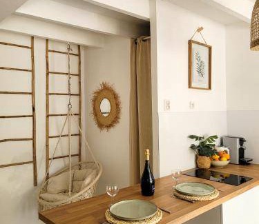 Aiguelongue Apartment | 24 m² Apartment ∙ 1 bedroom ∙ 2 guests