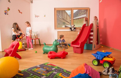 Fusch an der Grossglocknerstrasse Hotel | 24 m² Hotel ∙ 1 bedroom ∙ 3 guests