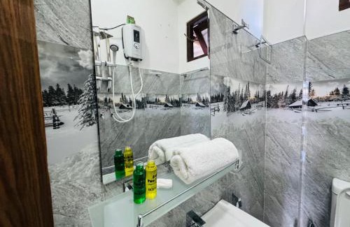 Bandarawela Hotel | 240 - Two forty