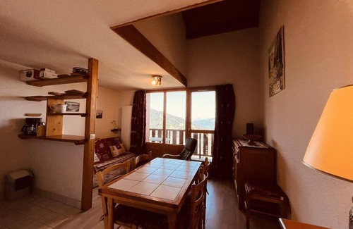 Vallandry Apartment | 240m from resort center, 1st floor, balcony, tv, ski locker, 40m², Peisey-Vallandry