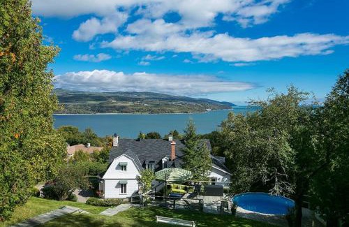 Pointe-au-Pic Villa | 241 - La Côte Fleurie - Les Immeubles Charlevoix
