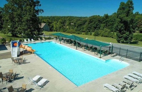 Huddleston Apartment | #243 Pointe - 2 Bedroom Lakefront Condo at Mariners SML
