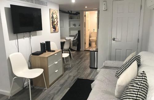 Queens Apartment | 25-30 mins to Times Sq!