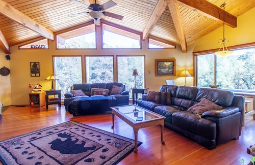 Midpines House | 25 Acres of private solitude. Close to Yosemite!
