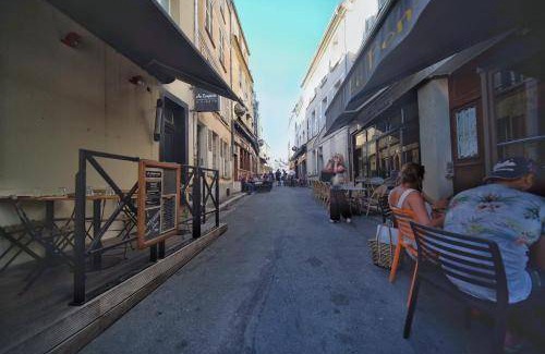 Fontainebleau Apartment | 25 m² Apartment ∙ 1 bedroom ∙ 2 guests
