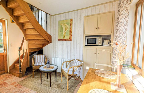 Sable-sur-Sarthe Cottage | 25 m² Cabin ∙ 1 bedroom ∙ 2 guests
