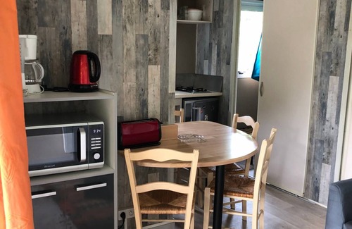 La Suze-sur-Sarthe Ski Chalet | 25 m² Chalet ∙ 2 bedrooms ∙ 4 guests