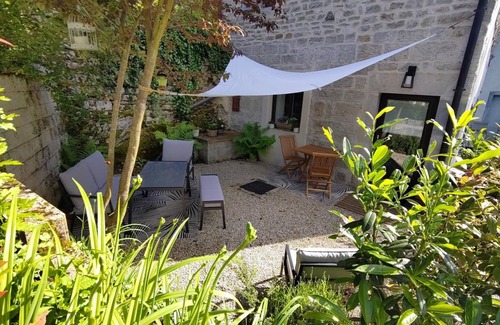 Besancon House | 25 m² Gîte ∙ 1 bedroom ∙ 2 guests