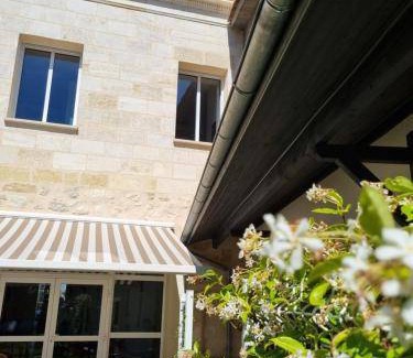Nansouty-Saint-Genes Hostel | 25 m² Hostel ∙ 8 guests