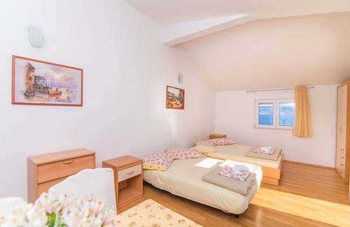 Dugi Rat Apartment | 25 m² Studio flat ∙ 1 bedroom ∙ 4 guests