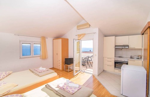 Dugi Rat Apartment | 25 m² Studio flat ∙ 1 bedroom ∙ 4 guests