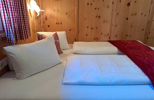 Mayrhofen Villa | 25 m² Villa ∙ 1 bedroom ∙ 2 guests