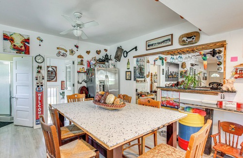 De Pue House | 25 Mi to Starved Rock State Park - DePue Retreat