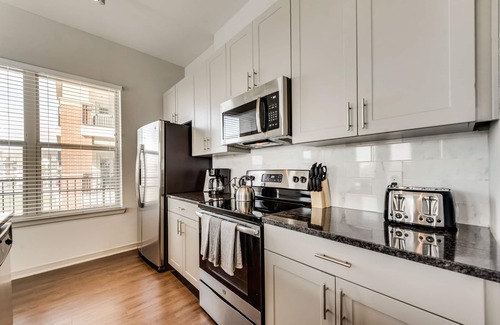 Las Colinas Apartment | 25% OFF LC058-3 - 3BD Pool, Lakeview, HWY348 - Las Colinas