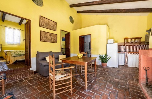 Cazalla De La Sierra House | 250 m² House ∙ 7 bedrooms ∙ 20 guests