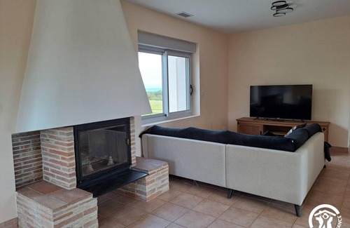 Giroussens House | 250 m² Gîte ∙ 6 bedrooms ∙ 12 guests