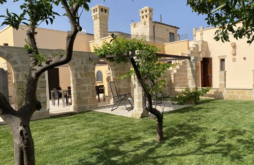 Surano House | 250 m² House ∙ 3 bedrooms ∙ 6 guests