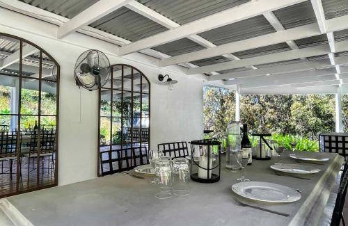 Mount View House | 250 m² House ∙ 4 bedrooms ∙ 8 guests