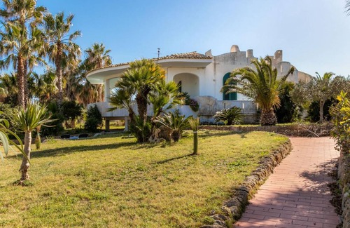 San Lorenzo Villa | 250 m² Villa ∙ 2 bedrooms ∙ 4 guests