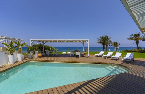 Pernera Villa | 250 m² Villa ∙ 4 bedrooms ∙ 8 guests