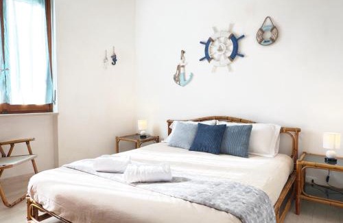 Spotorno Apartment | 250 mt dal mare - Appartamento appena Ammodernato