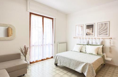 Ceriale Apartment | 250 mt dal mare - Relax con Fresco Balcone