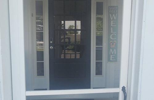 Colonial Beach Cottage | 250 steps to beach & 4 blocks to boardwalk! Early/late in & out is standard!