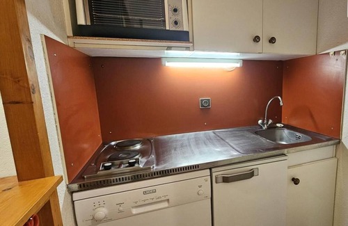 Vallandry Apartment | 250m from ski slopes, floor -2, balcony, tv, ski locker, 20m², Peisey-Vallandry