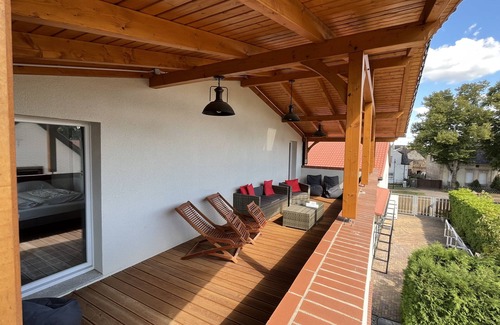 Friedersdorf House | 250sqm vacation home near Berlin for 13 people with property