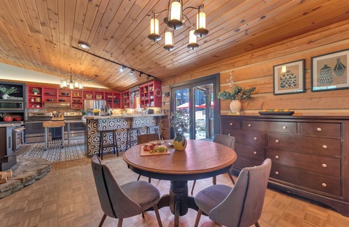 Asheville House | 25p Mountain Retreat on 5.2 acres w Pool/Spa/Movie Theatre/Gameroom 5m from DT