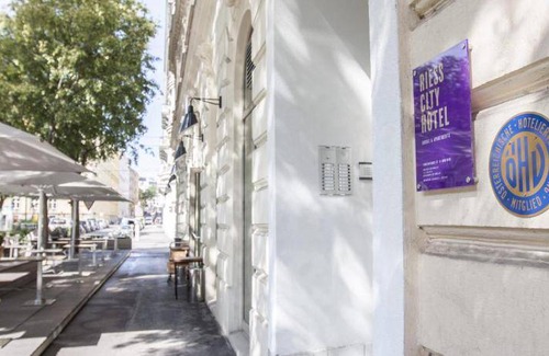 Roßau Bed & Breakfast | 26 m² Bed and breakfast ∙ 127 guests