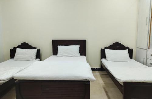 Islamabad House | 26 Number Bus Stop Guest House